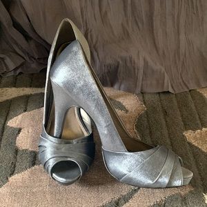 Lulu Townsend satin heels